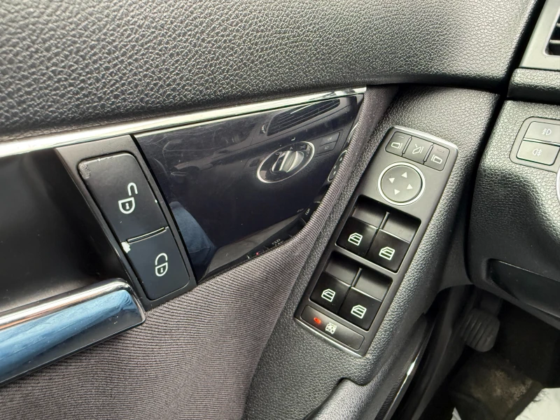 Mercedes-Benz C 200, снимка 15 - Автомобили и джипове - 53390894