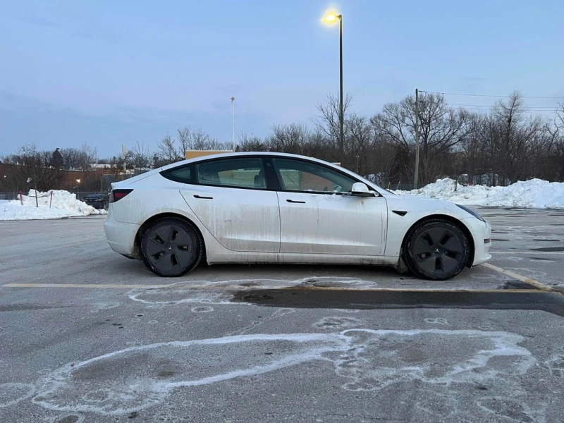 Tesla Model 3  * CARFAX * НАПЪЛНО АВТОНОМНА, снимка 3 - Автомобили и джипове - 53466692