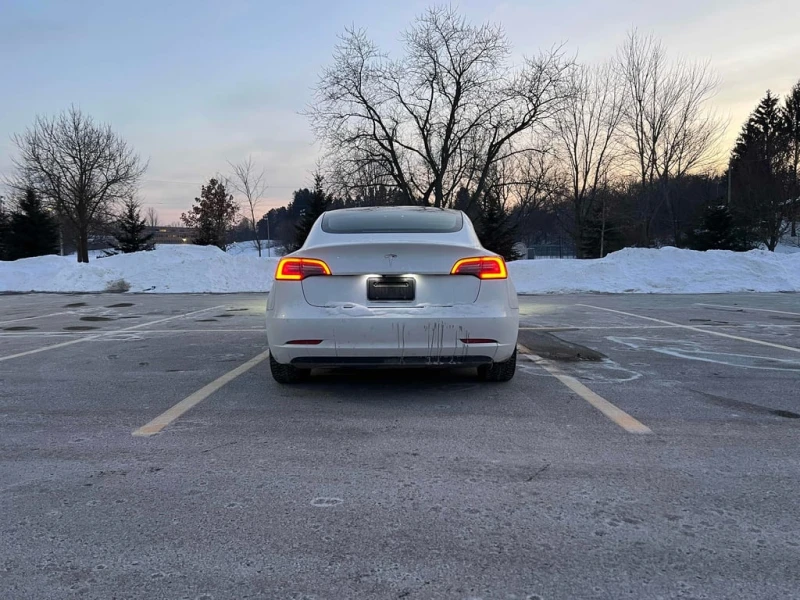 Tesla Model 3  * CARFAX * НАПЪЛНО АВТОНОМНА, снимка 4 - Автомобили и джипове - 53466692