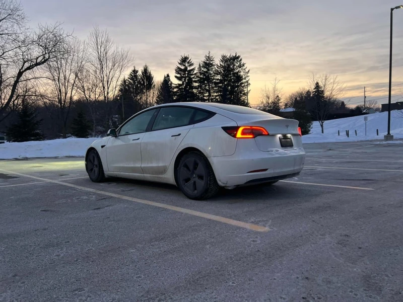 Tesla Model 3  * CARFAX * НАПЪЛНО АВТОНОМНА, снимка 8 - Автомобили и джипове - 53466692