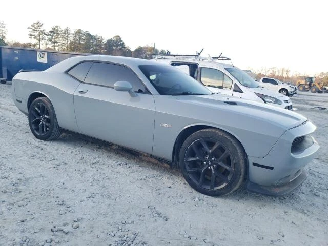 Dodge Challenger ПОДГРЕВ* КЕЙЛЕС* КАМЕРА* КОЖА, снимка 4 - Автомобили и джипове - 48614447