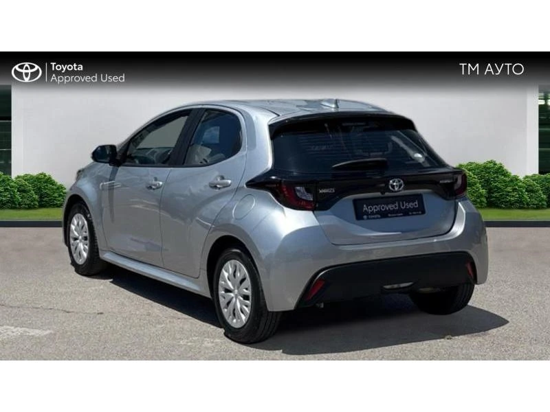 Toyota Yaris 1.5HSD DYNAMIC, снимка 2 - Автомобили и джипове - 54937421