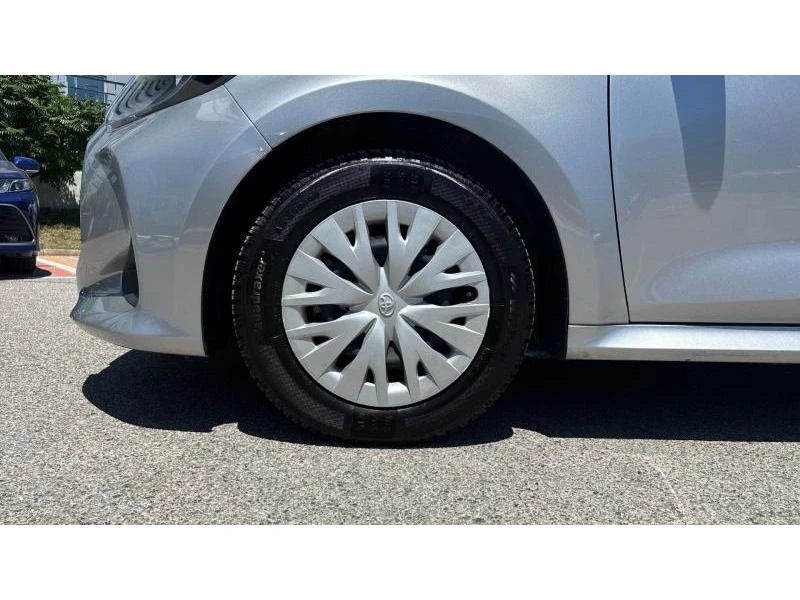Toyota Yaris 1.5HSD DYNAMIC, снимка 16 - Автомобили и джипове - 54937421