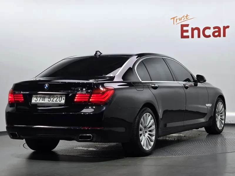 BMW 740 Li - САМО 30% АВАНС, снимка 2 - Автомобили и джипове - 56028006
