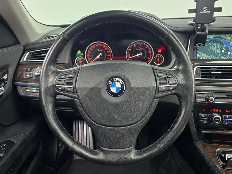 BMW 740 Li - САМО 30% АВАНС, снимка 8 - Автомобили и джипове - 56028006