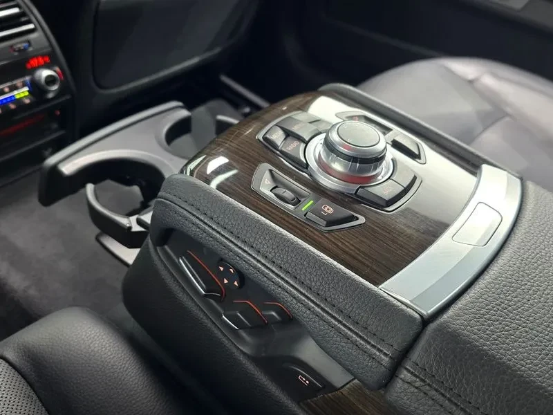 BMW 740 Li - САМО 30% АВАНС, снимка 13 - Автомобили и джипове - 56028006