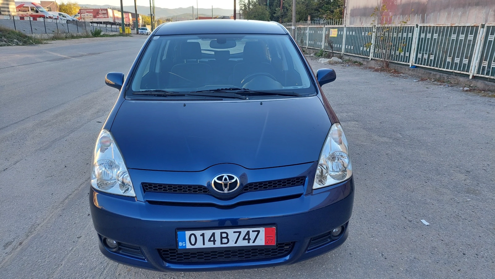 Toyota Corolla verso 1.6VVT-i Германия Отлична - изображение 2