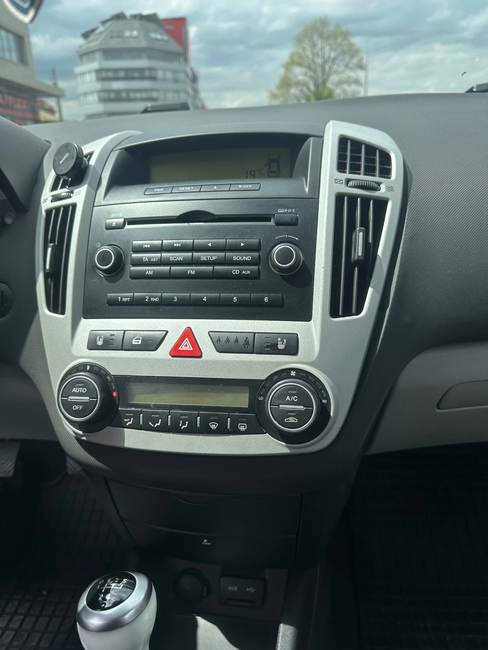 Kia Ceed 1.6 Газ Бензин - изображение 9
