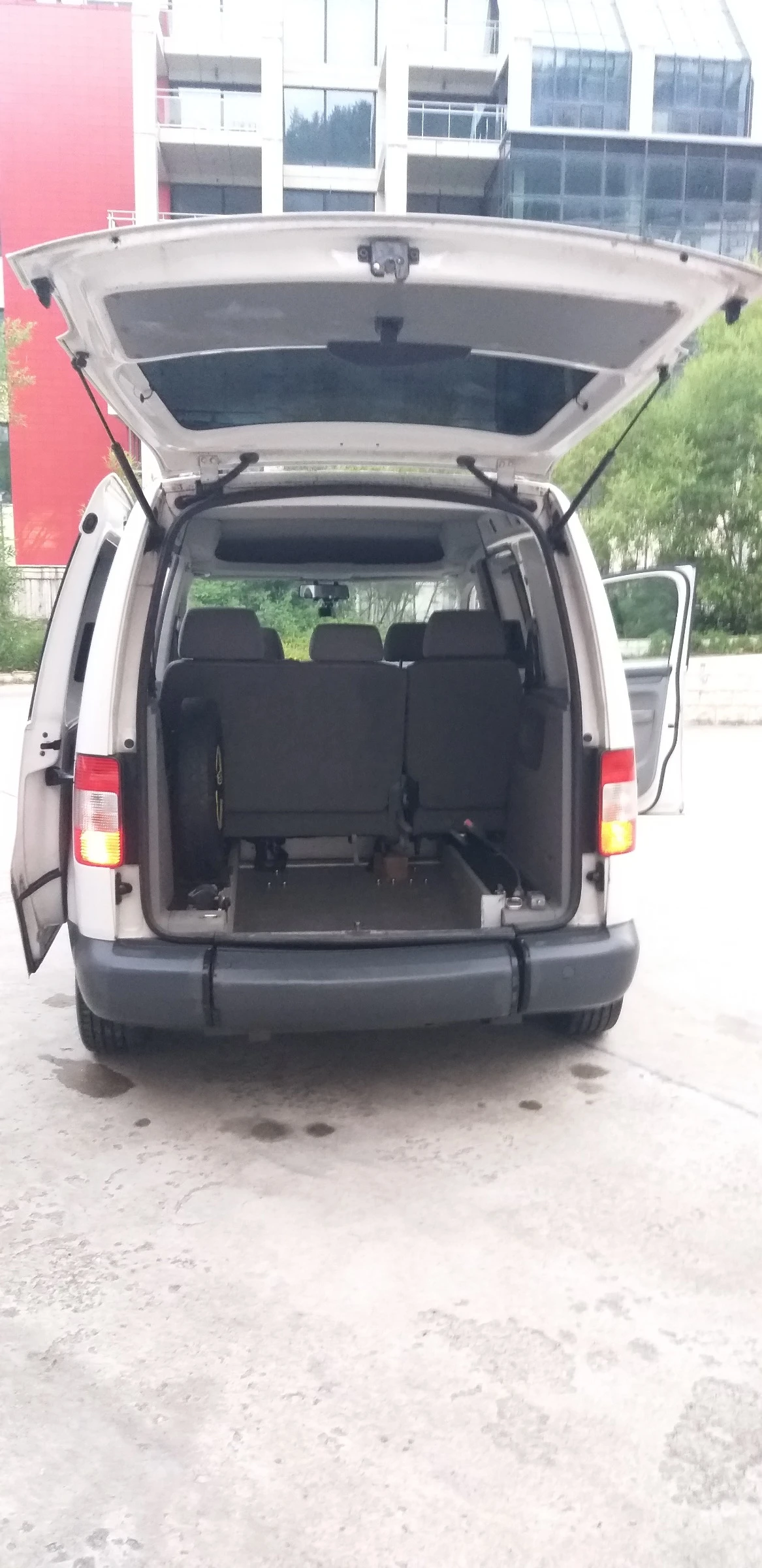 VW Caddy 1.9 ТDI + РАМПА  - изображение 4