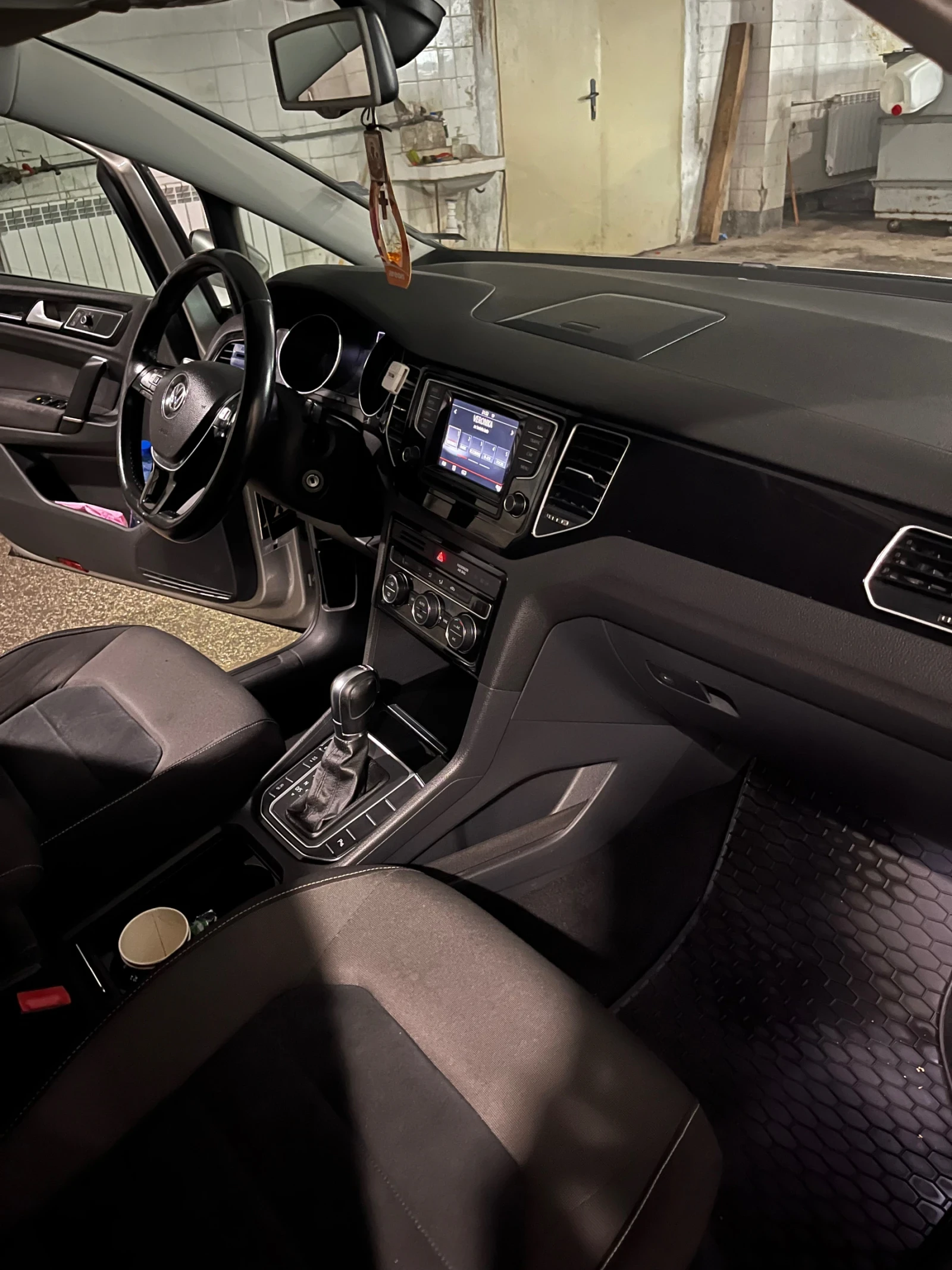 VW Golf 1.6TDI - изображение 7