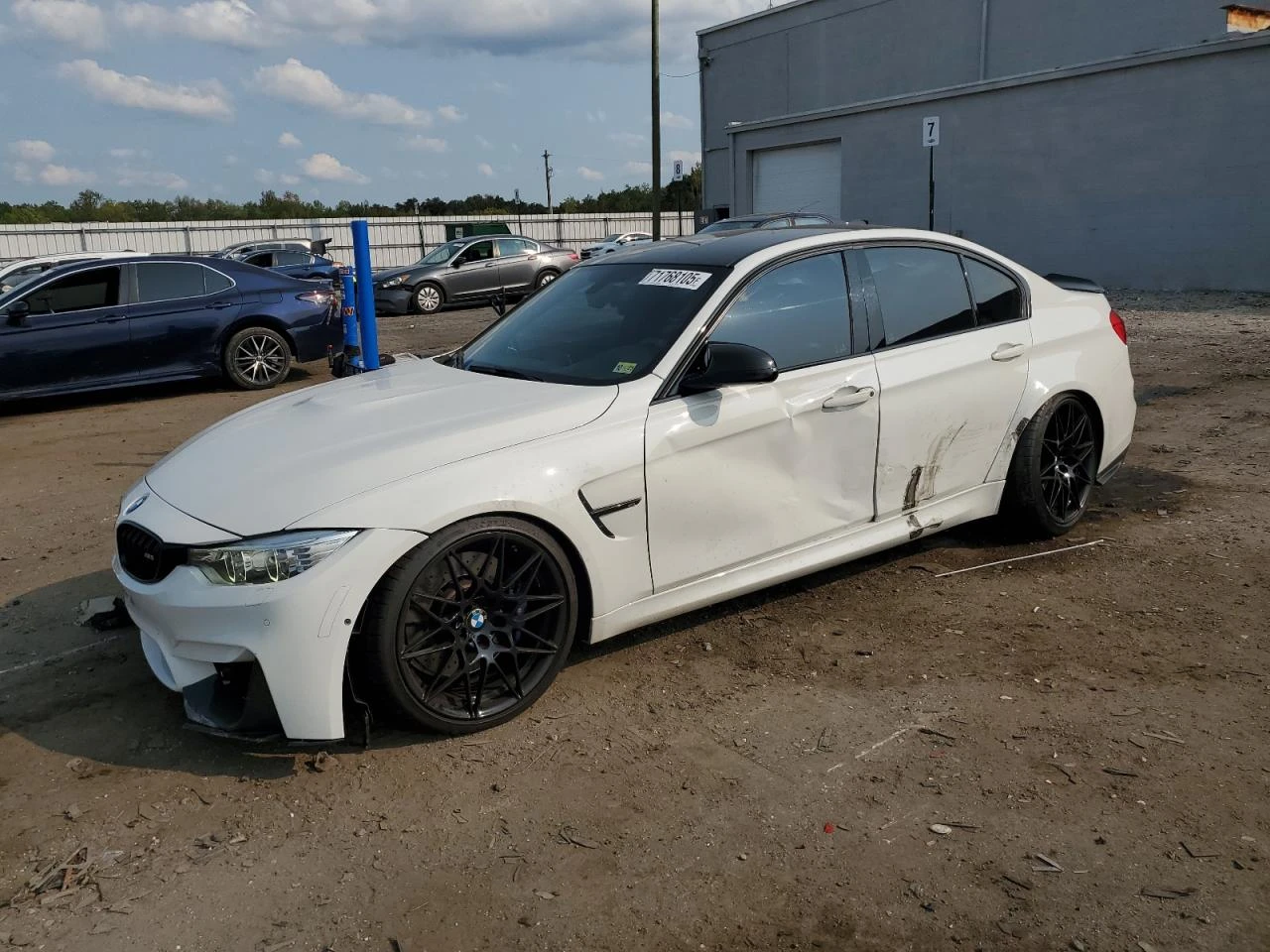 BMW M3 AUTOMATIC * * CARFAX * * АВТО КРЕДИТ * *  - изображение 2