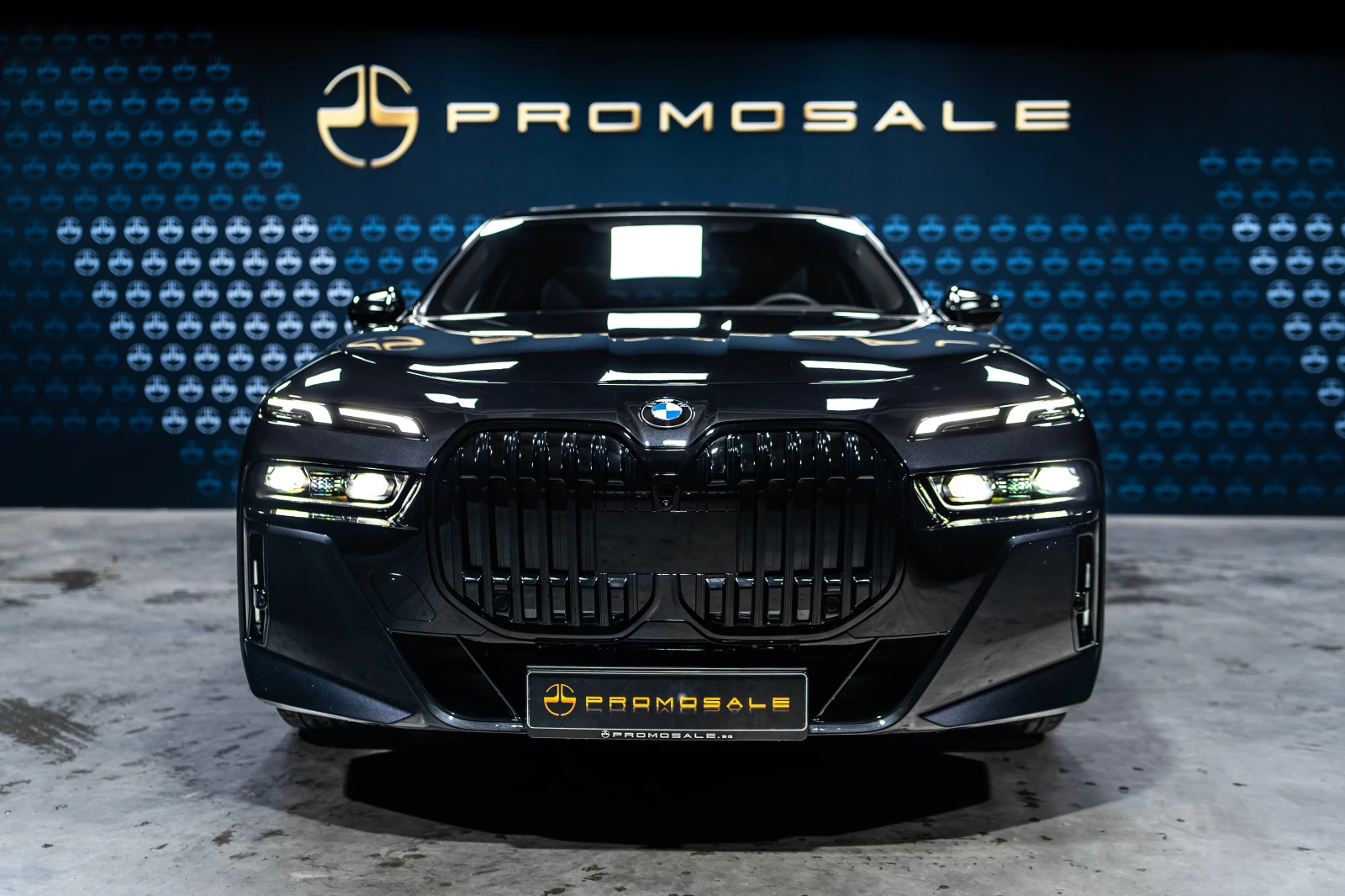 BMW 740 d xDrive M B&W*  - изображение 2