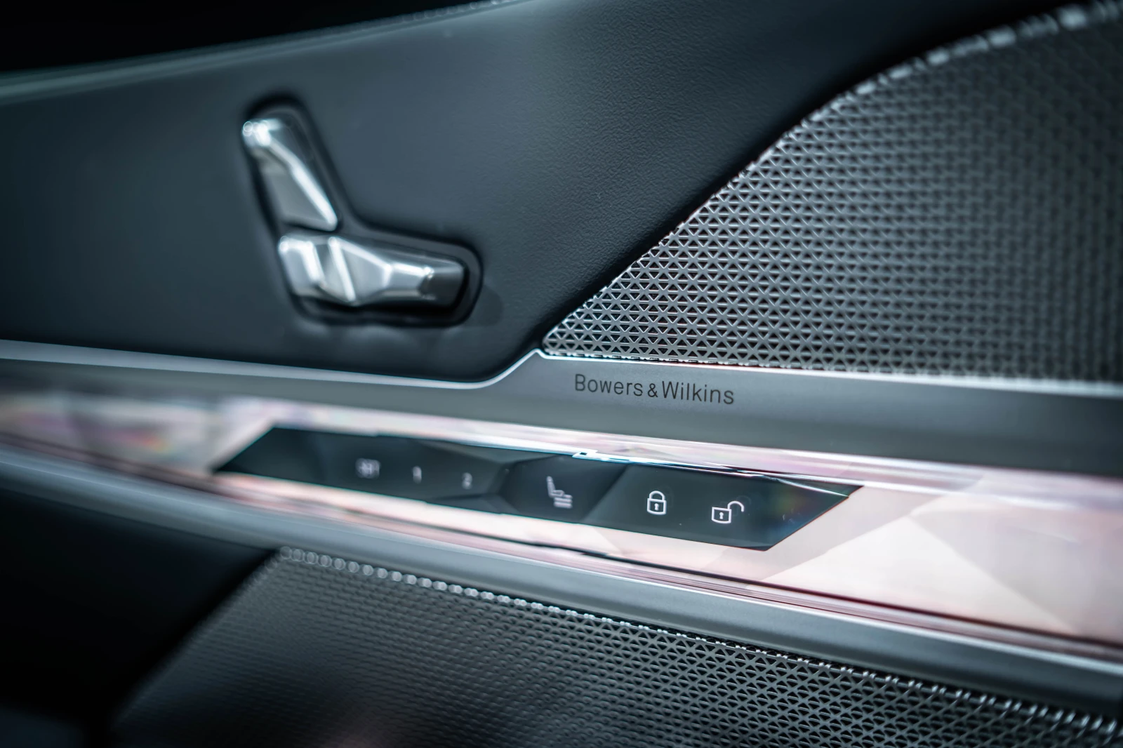 BMW 740 d xDrive M B&W*  | Mobile.bg   15