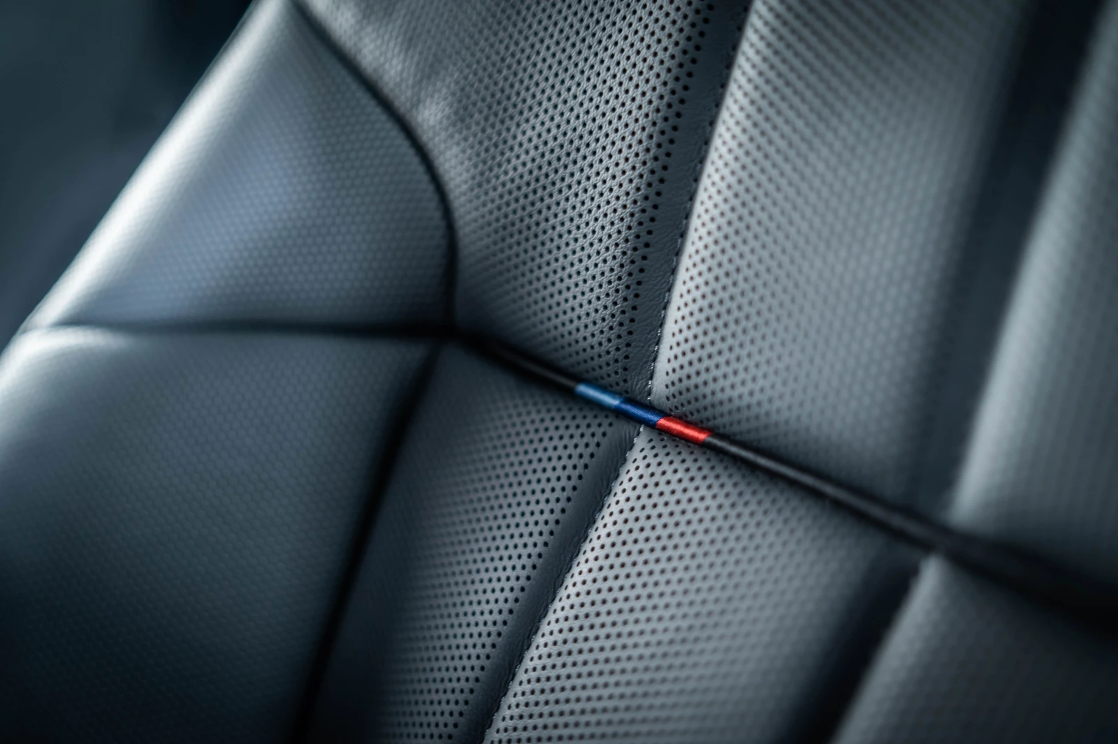 BMW 740 d xDrive M B&W*  | Mobile.bg   16