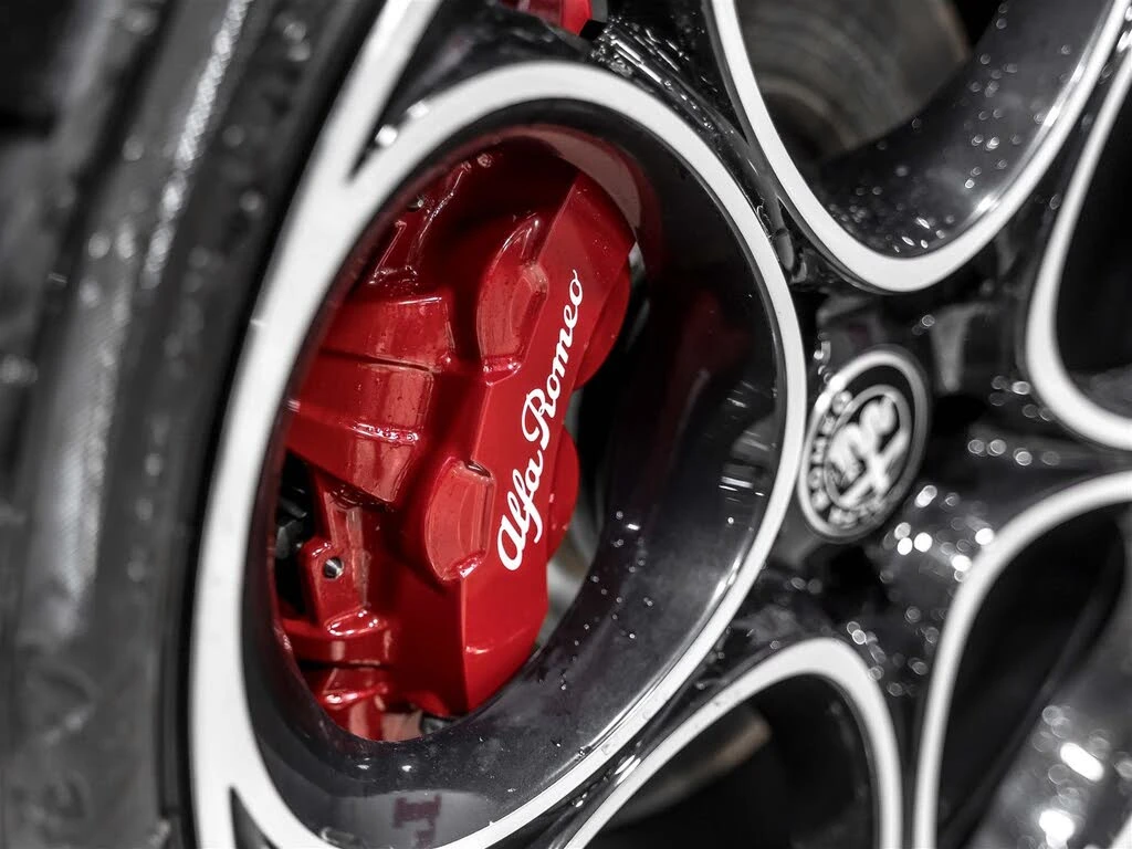 Alfa Romeo Giulia Veloce * CARFAX * * (  ) | Mobile.bg   15