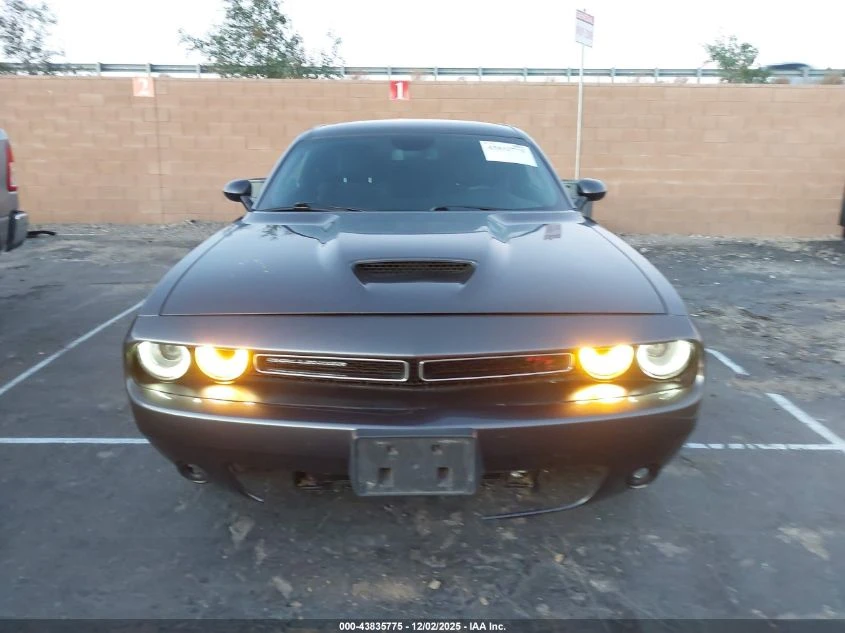 Dodge Challenger 5.7L V-8 VVT, 372HP Rear Wheel Drive - изображение 4