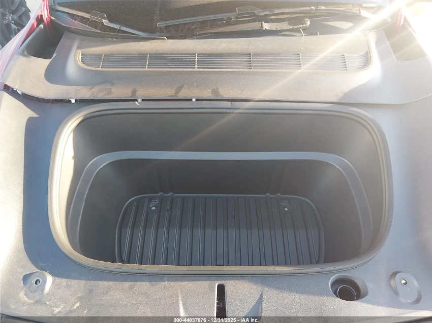 Tesla Model Y LONG RANGE LAUNCH SERIES/PREMIUM ALL-WHEEL DRIVE | Mobile.bg � ����������� 9