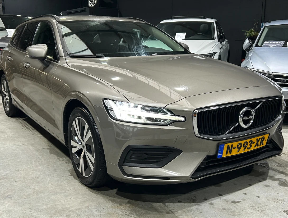 Volvo V60 B3 Momentum