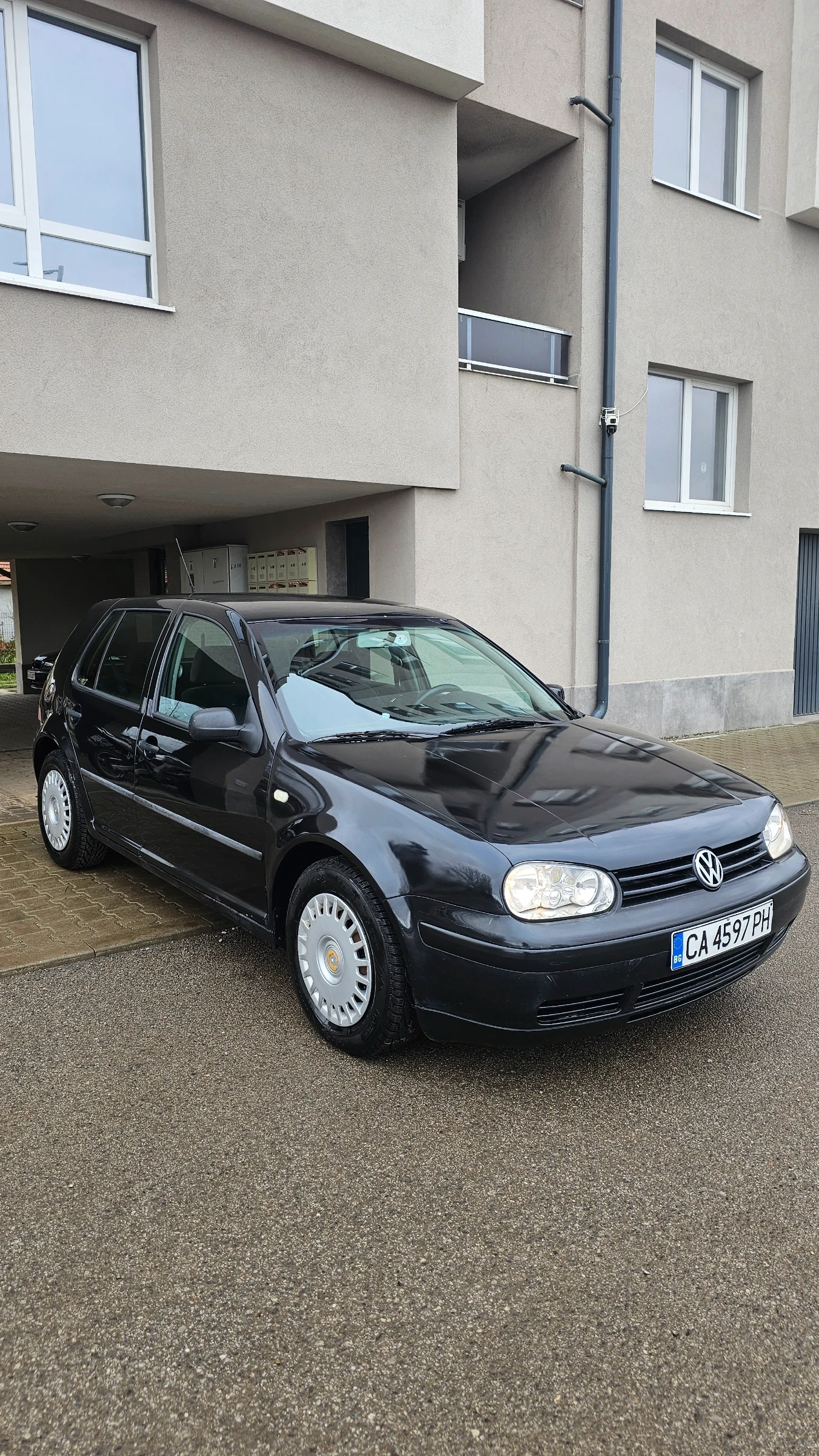 VW Golf 1.6SR Газ/Бензин, снимка 4 - Автомобили и джипове - 54077715