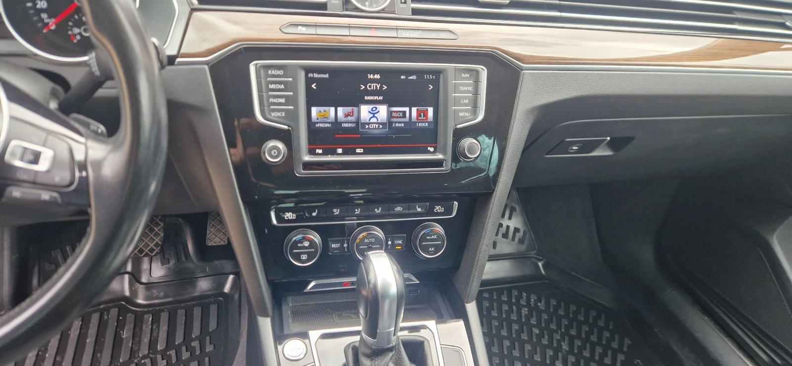 VW Passat, снимка 7 - Автомобили и джипове - 54156920