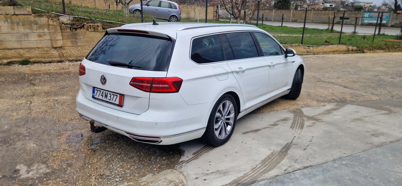 VW Passat, снимка 5 - Автомобили и джипове - 54156920