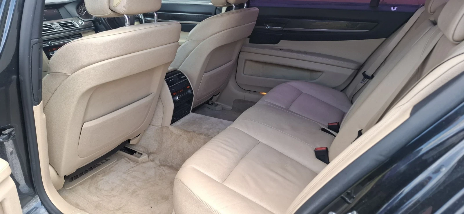BMW 730 Long M-Sport, снимка 10 - Автомобили и джипове - 54596361