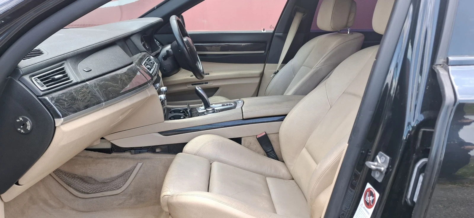 BMW 730 Long M-Sport, снимка 9 - Автомобили и джипове - 54596361