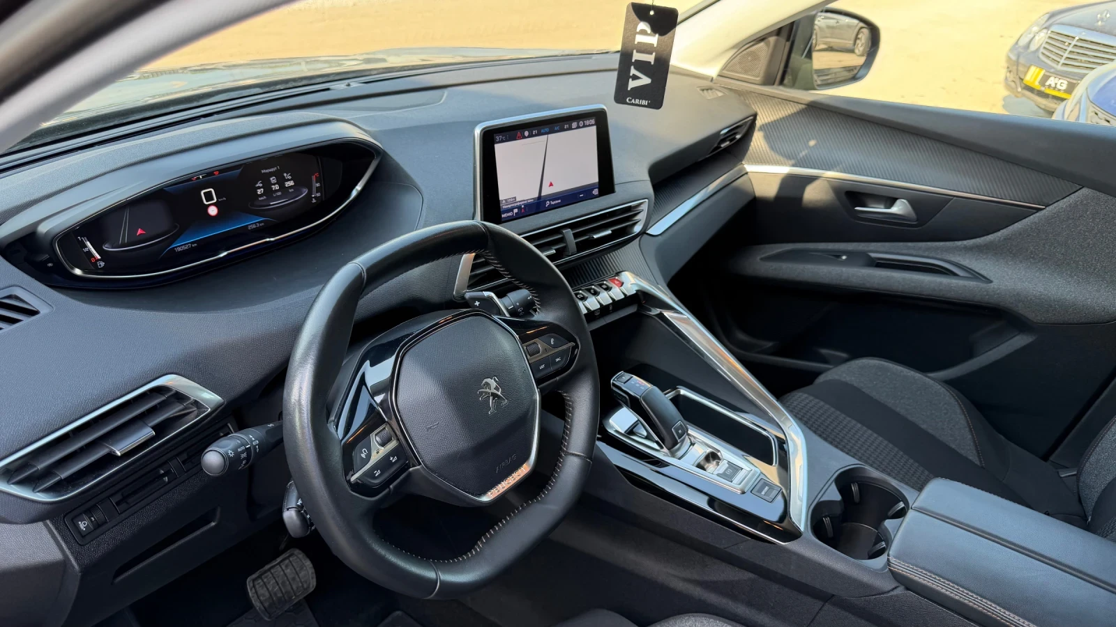 Peugeot 3008 1.5HDI EAT8, снимка 15 - Автомобили и джипове - 54683450
