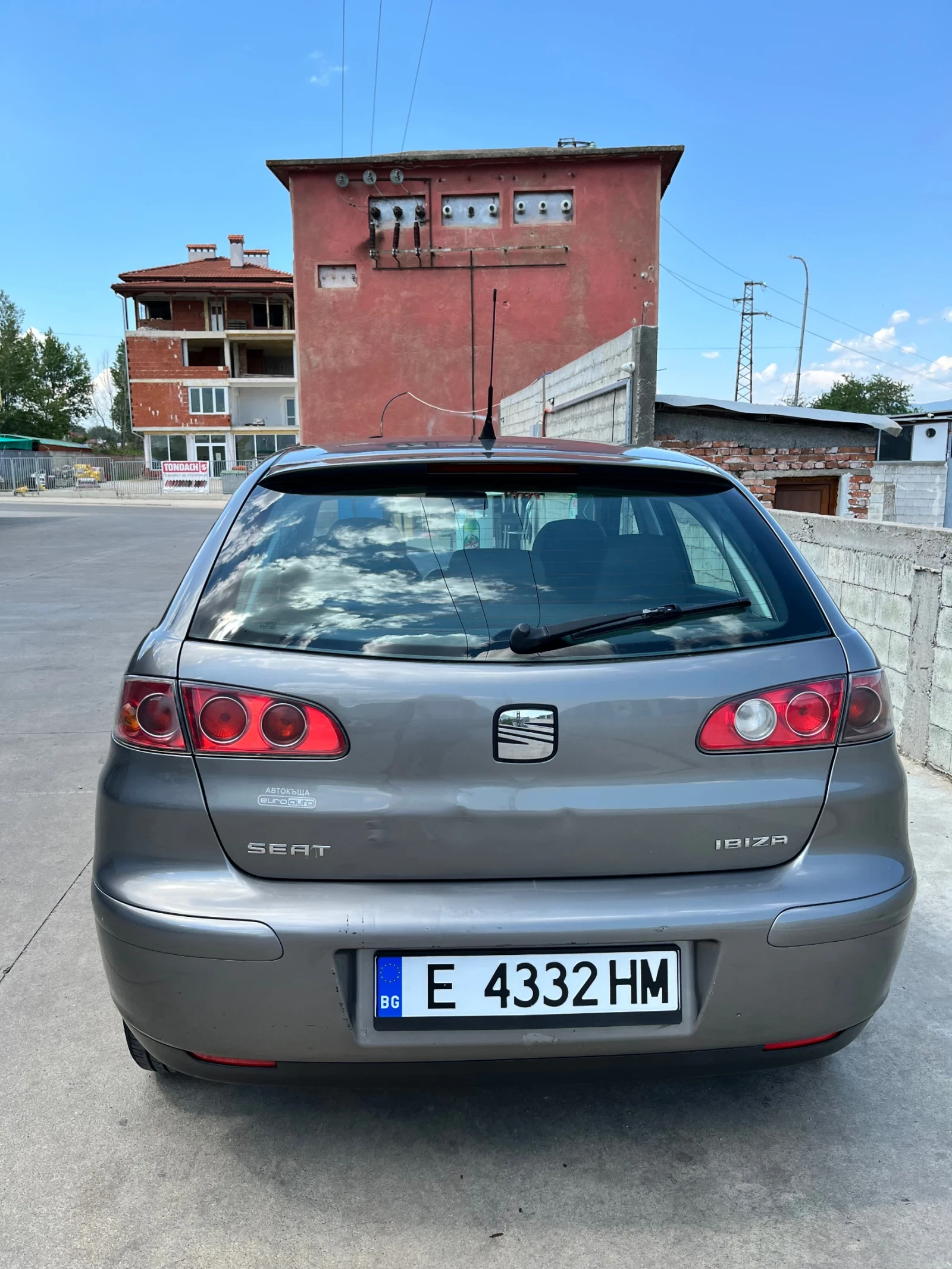 Seat Ibiza, снимка 2 - Автомобили и джипове - 54802318