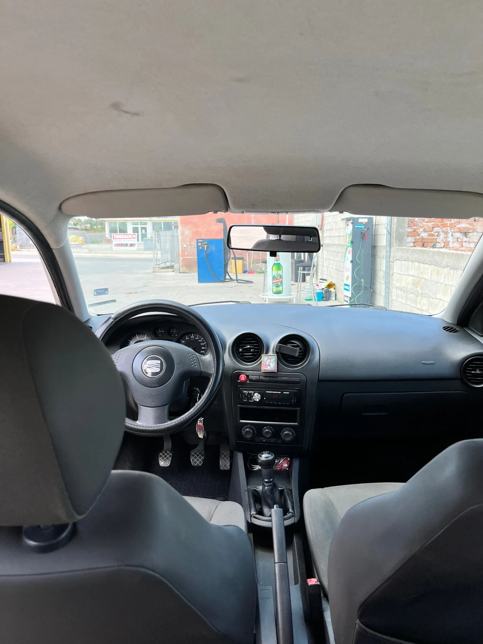 Seat Ibiza, снимка 8 - Автомобили и джипове - 54802318