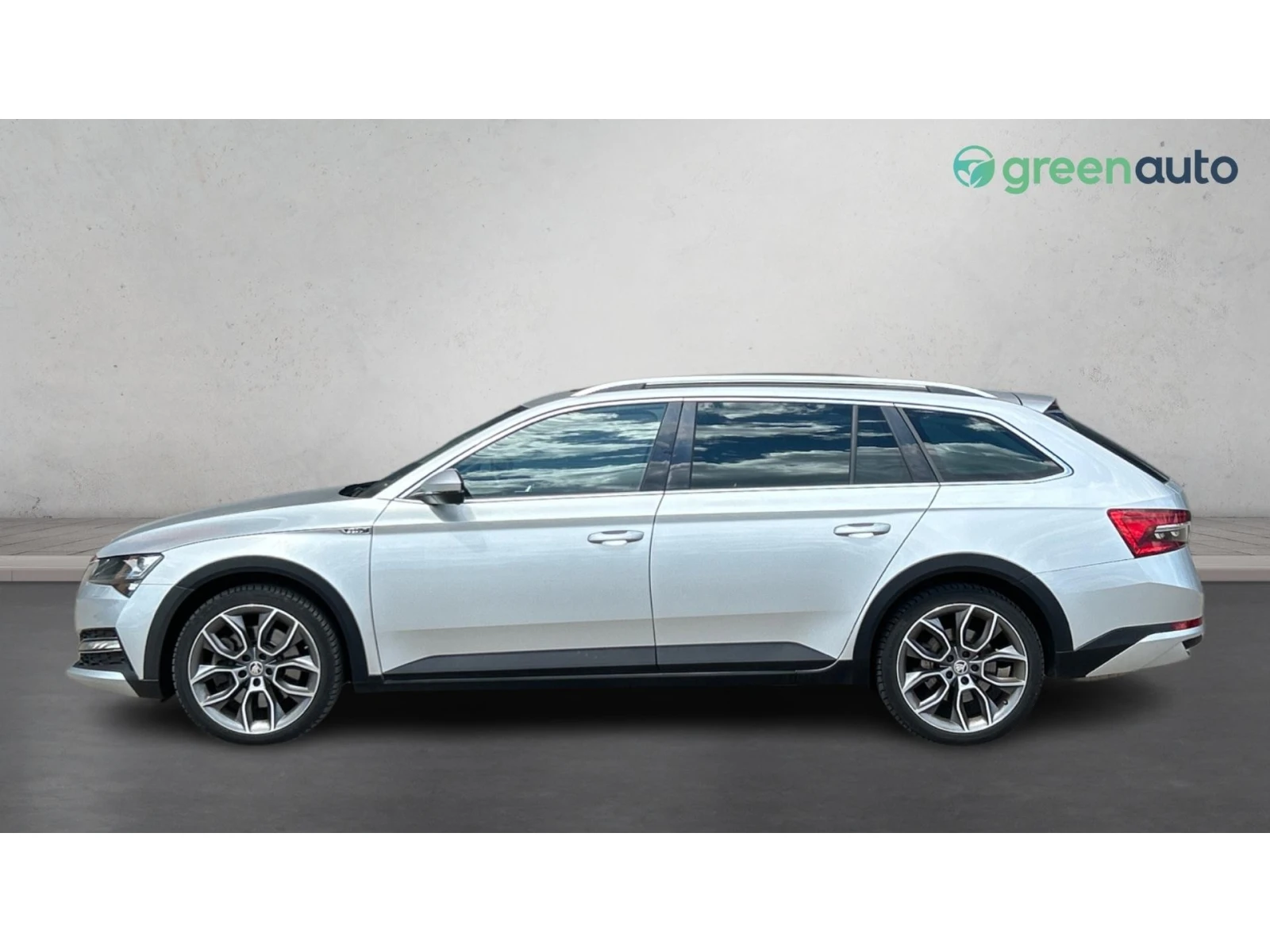 Skoda Superb  Scout 2.0 TSi  4x4 , Месечна вноска от 399  , снимка 3 - Автомобили и джипове - 54925308