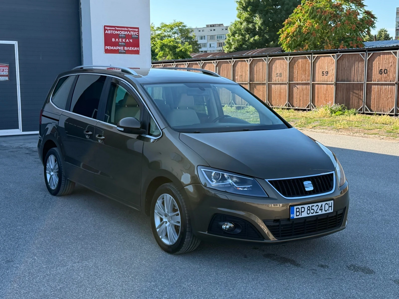 Seat Alhambra 2.0TDI DSG 7МЕСТА, снимка 7 - Автомобили и джипове - 55052219