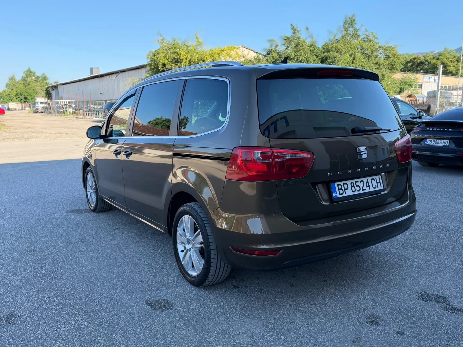Seat Alhambra 2.0TDI DSG 7МЕСТА, снимка 3 - Автомобили и джипове - 55052219