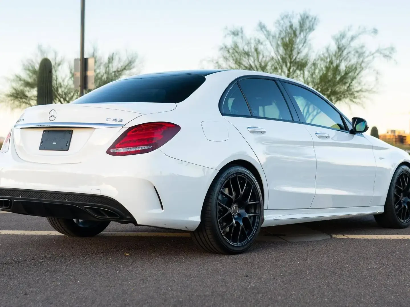 Mercedes-Benz C 43 AMG 4MATIC/AMG/PANORAMA/360CAM/BURMESTER, снимка 4 - Автомобили и джипове - 55265583
