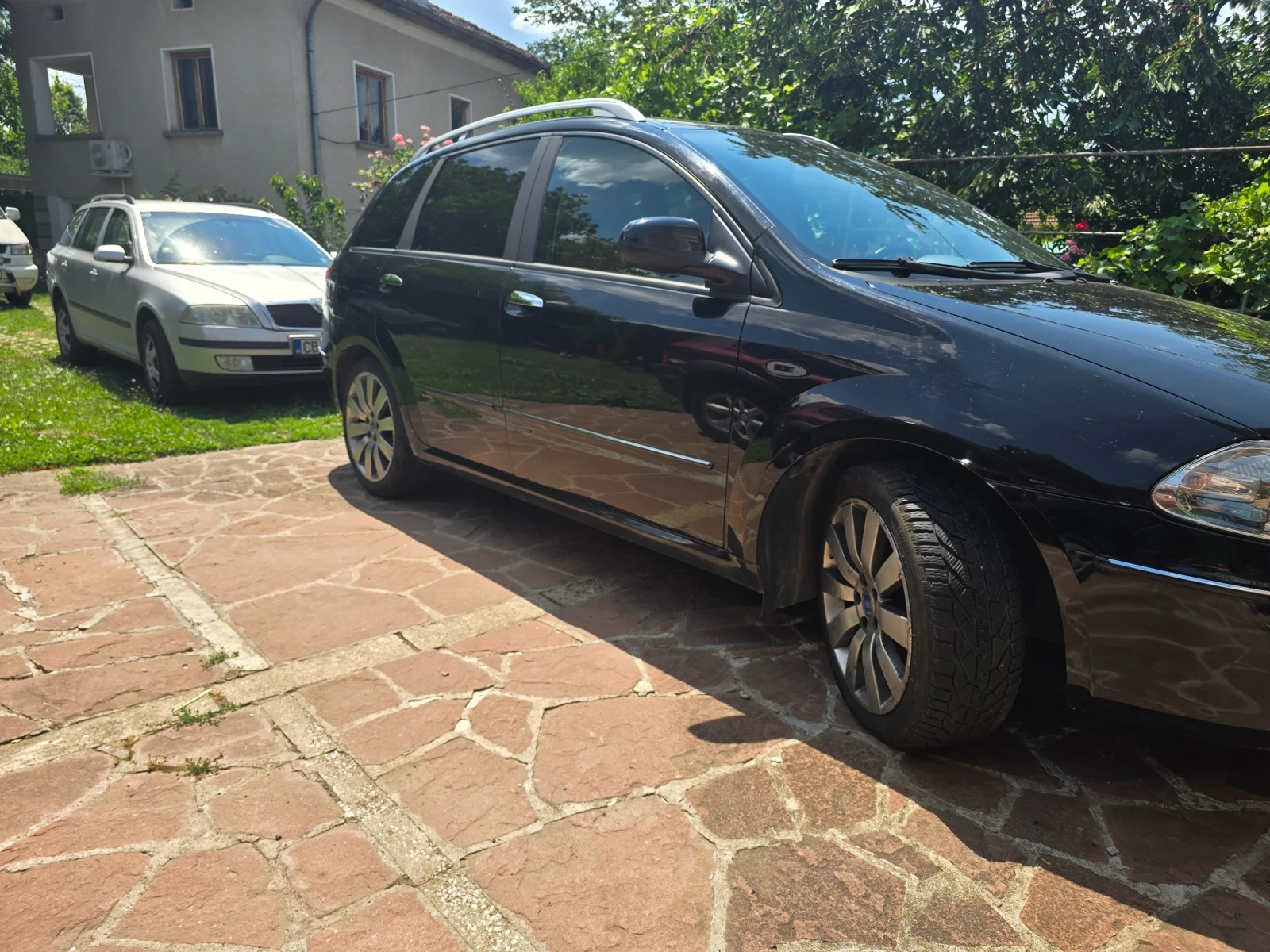 Fiat Croma 1.9JTDM, снимка 2 - Автомобили и джипове - 55587110