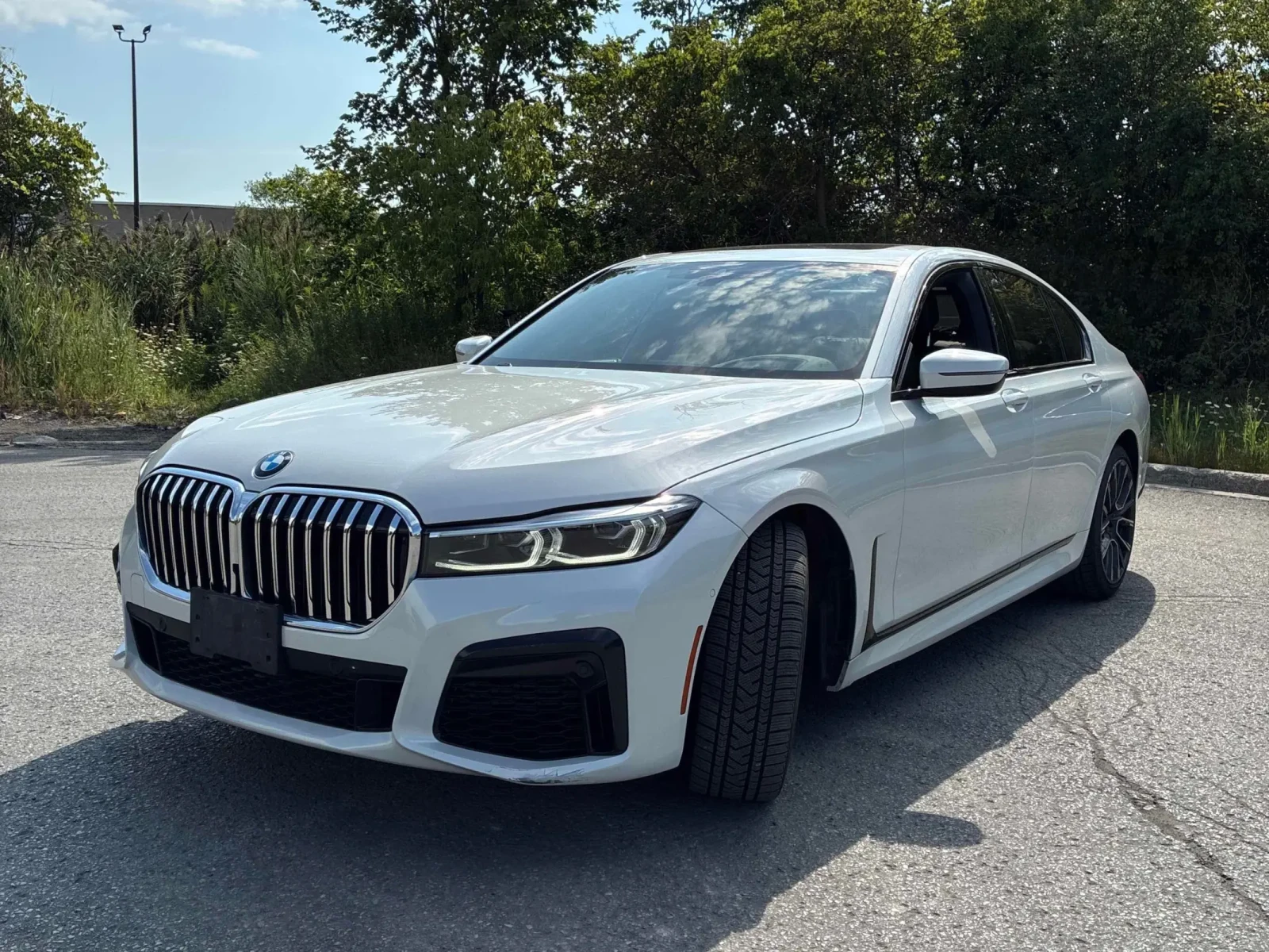 BMW 750 750i xDrive  CARFAX, снимка 2 - Автомобили и джипове - 55691171