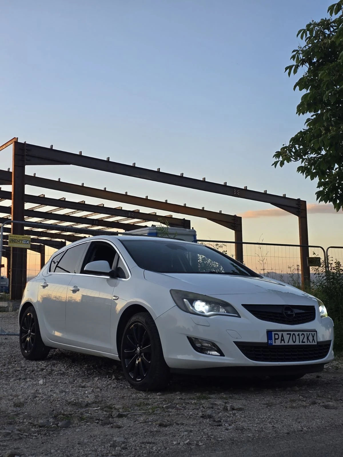 Opel Astra 1.4 101к.с.