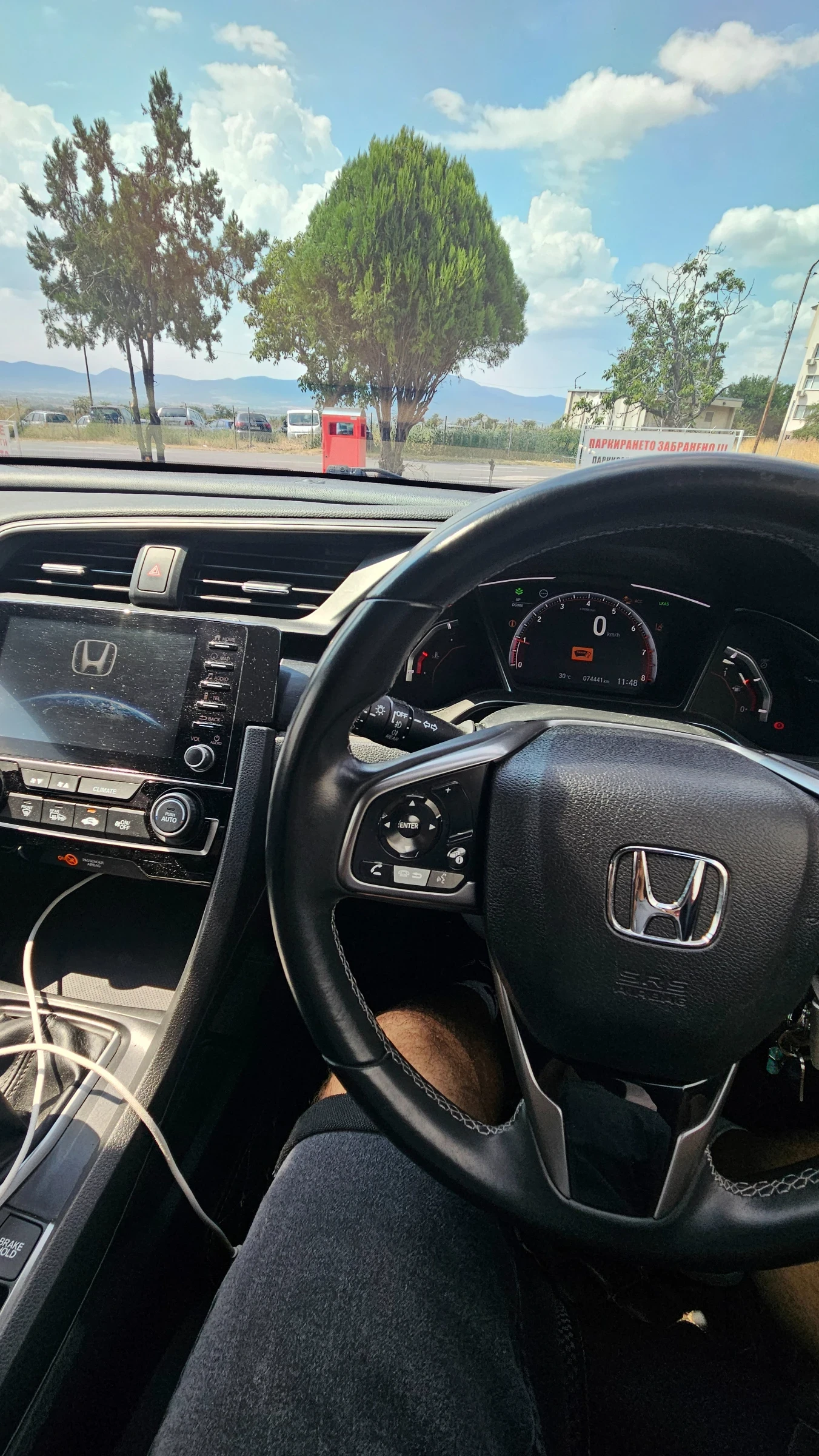 Honda Civic 1.5T, снимка 8 - Автомобили и джипове - 55902031