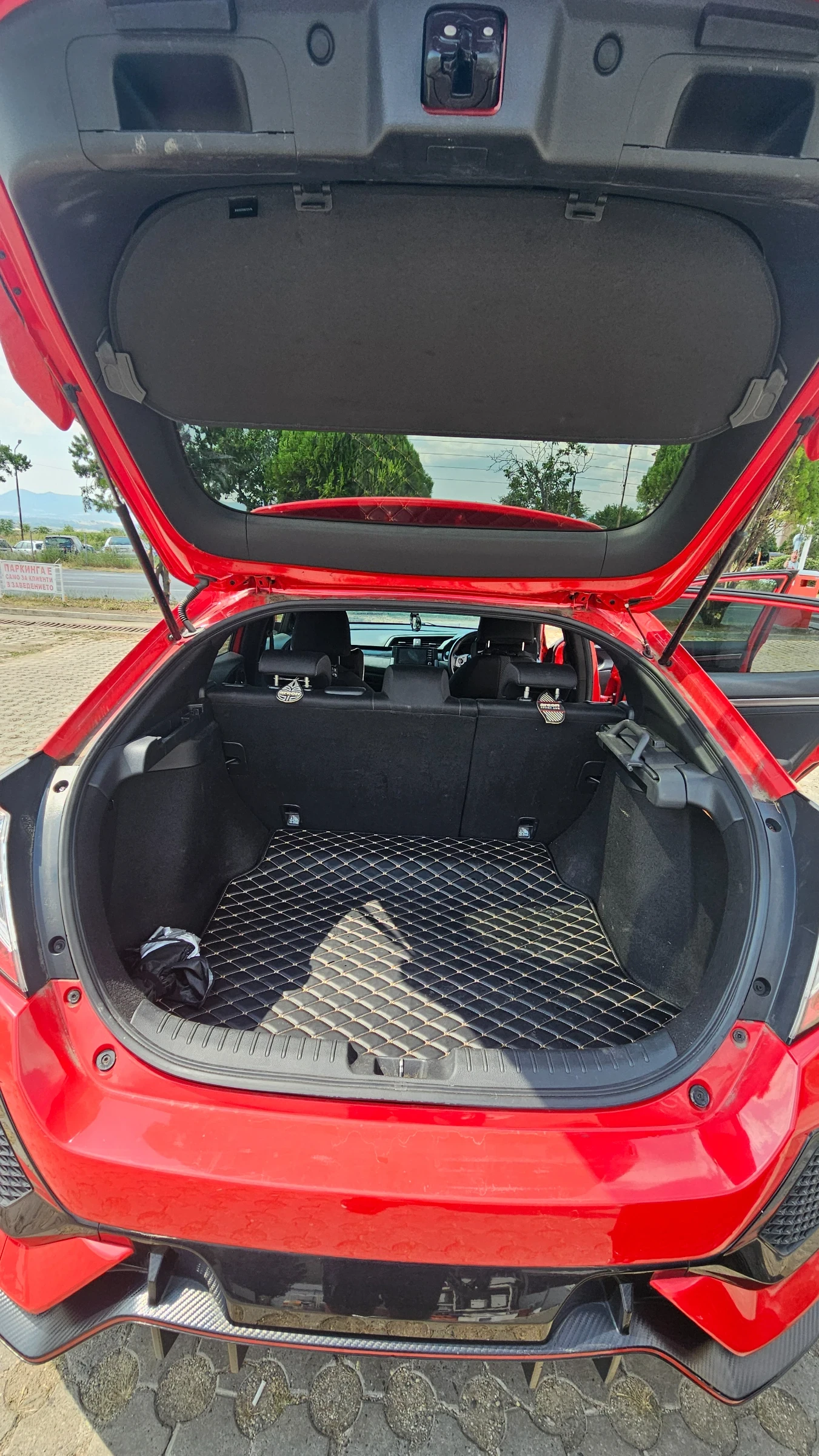 Honda Civic 1.5T, снимка 13 - Автомобили и джипове - 55902031
