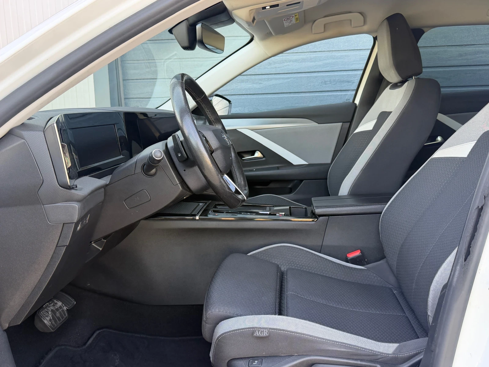 Opel Astra Sports Tourer 1.6 Turbo Plug-In Hybrid | Mobile.bg � ����������� 9