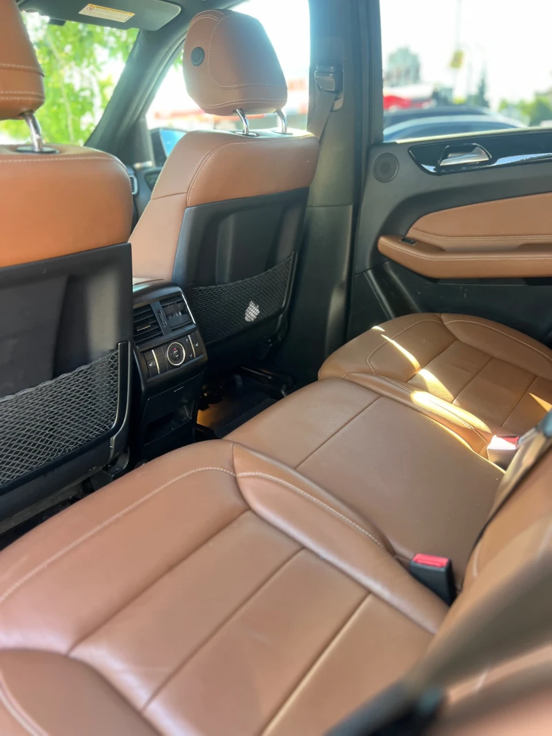 Mercedes-Benz GLE 43 AMG GLE 43 / Distronic / panorama , снимка 12 - Автомобили и джипове - 52407849