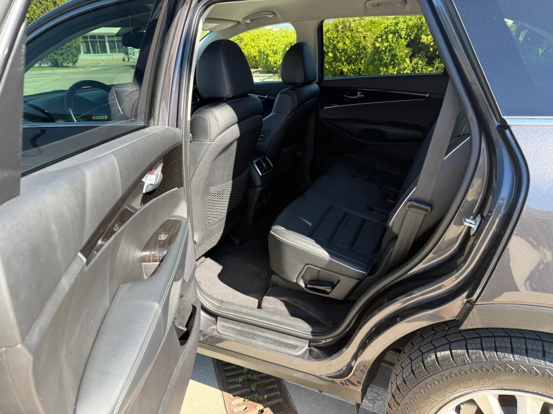 Kia Sorento EX 3.3i AWD 6+ 1 Face Lift , снимка 8 - Автомобили и джипове - 52337982