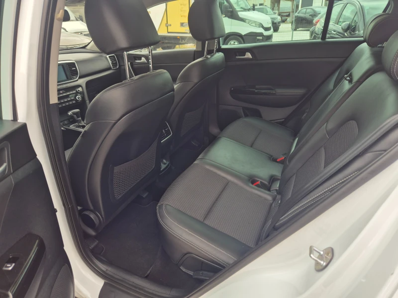 Kia Sportage Restyling Automatik, снимка 10 - Автомобили и джипове - 51918109