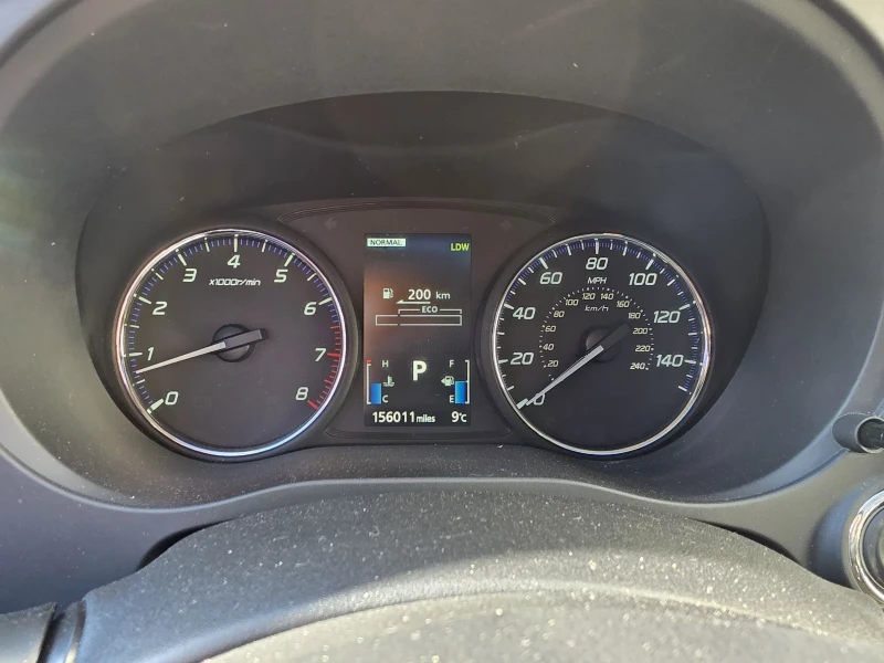 Mitsubishi Outlander 4x4 7места 2.4, снимка 13 - Автомобили и джипове - 52841165