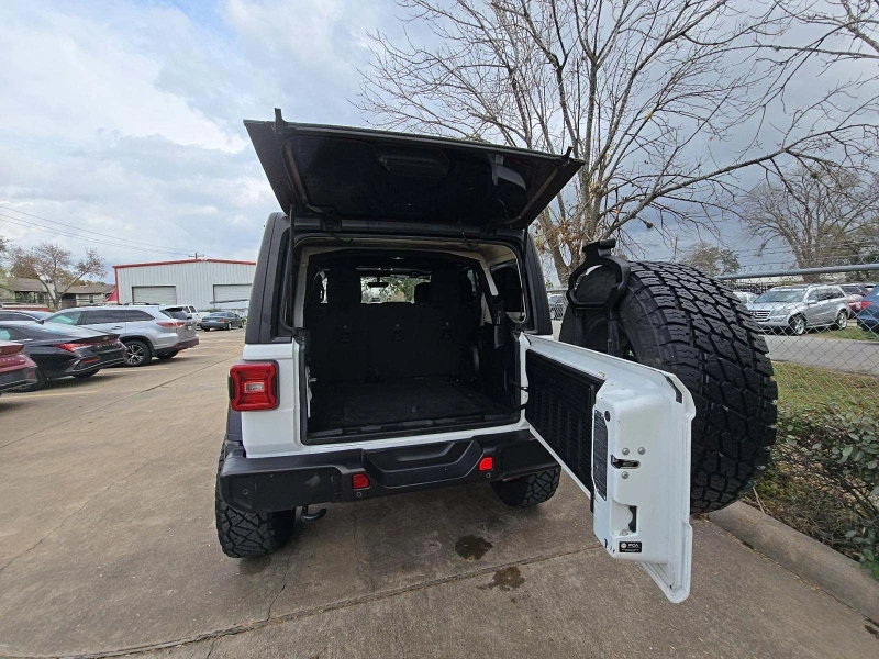 Jeep Wrangler Unlimited Willys Edition, снимка 11 - Автомобили и джипове - 53190134