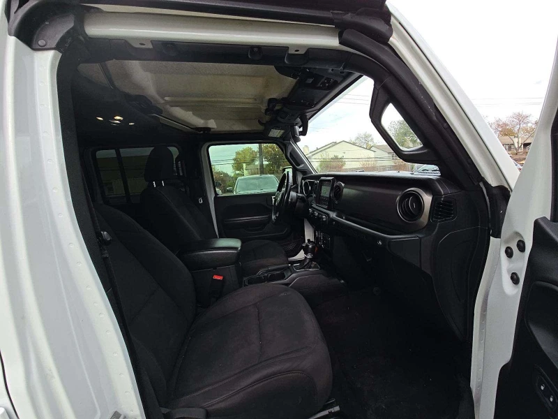 Jeep Wrangler Unlimited Willys Edition, снимка 7 - Автомобили и джипове - 53190134