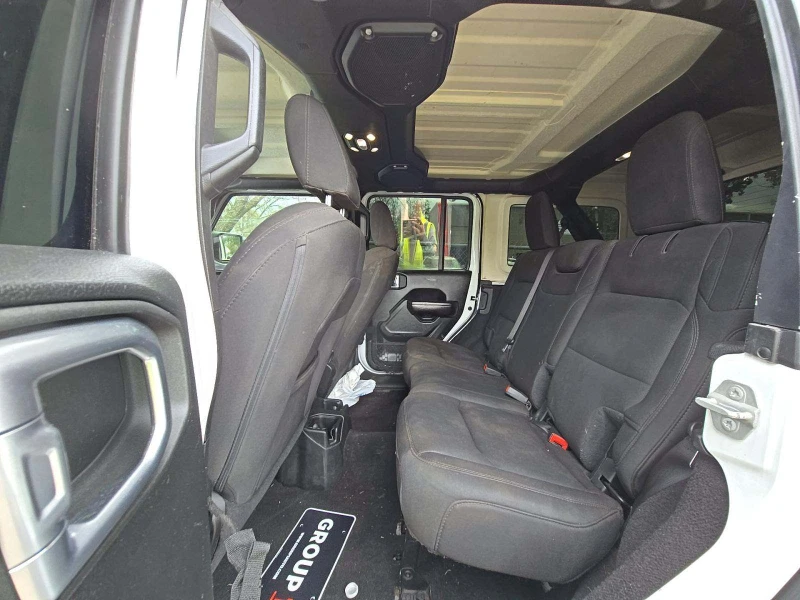 Jeep Wrangler Unlimited Willys Edition, снимка 8 - Автомобили и джипове - 53190134