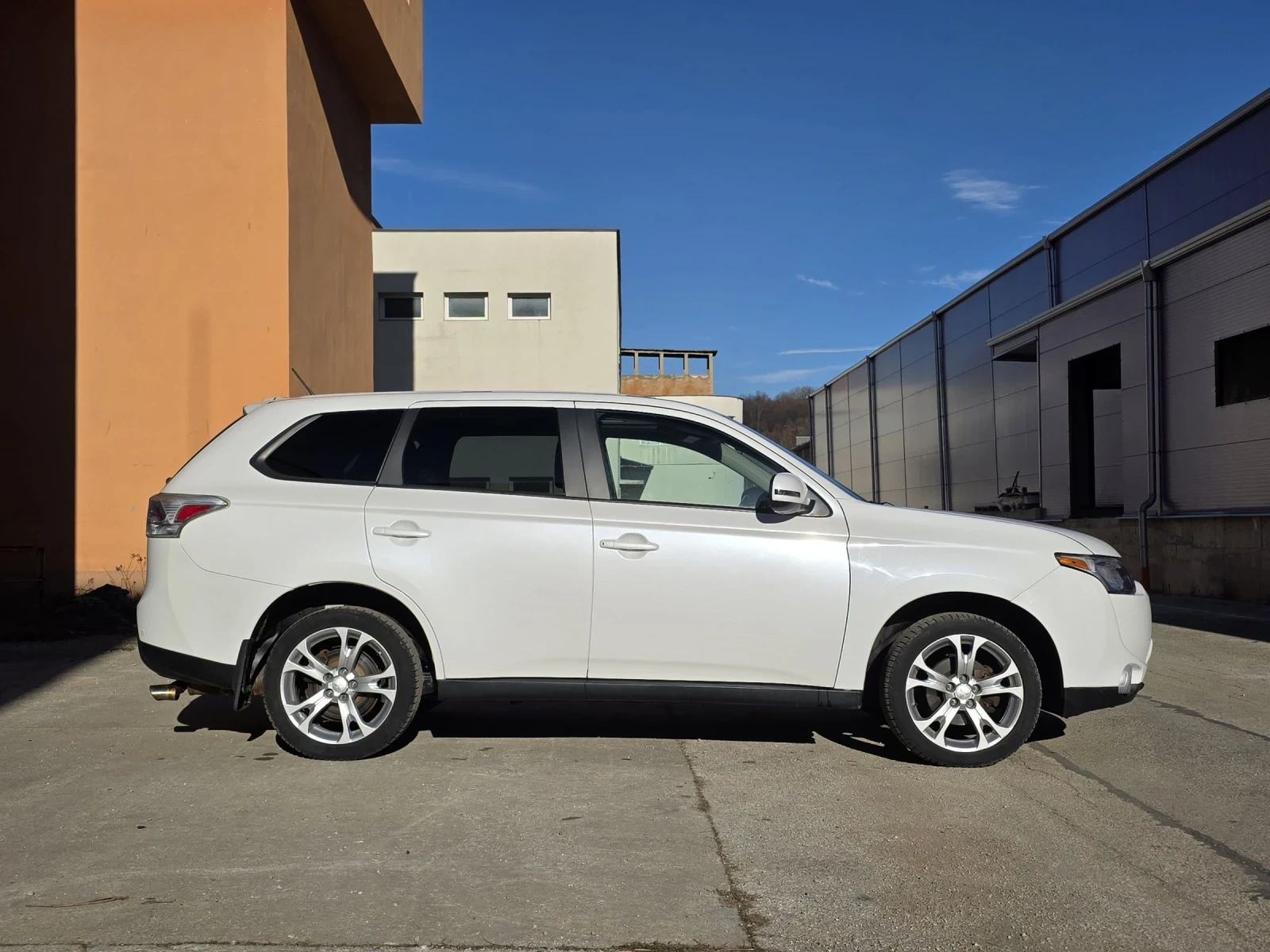 Mitsubishi Outlander 4x4 7����� 2.4 | Mobile.bg � ����������� 3