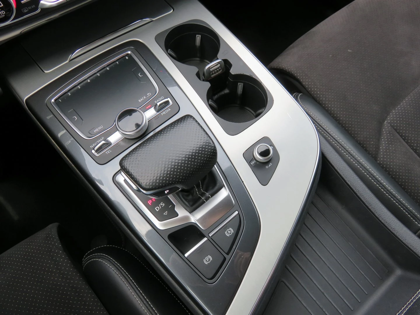 Audi Q7 | Mobile.bg � ����������� 11