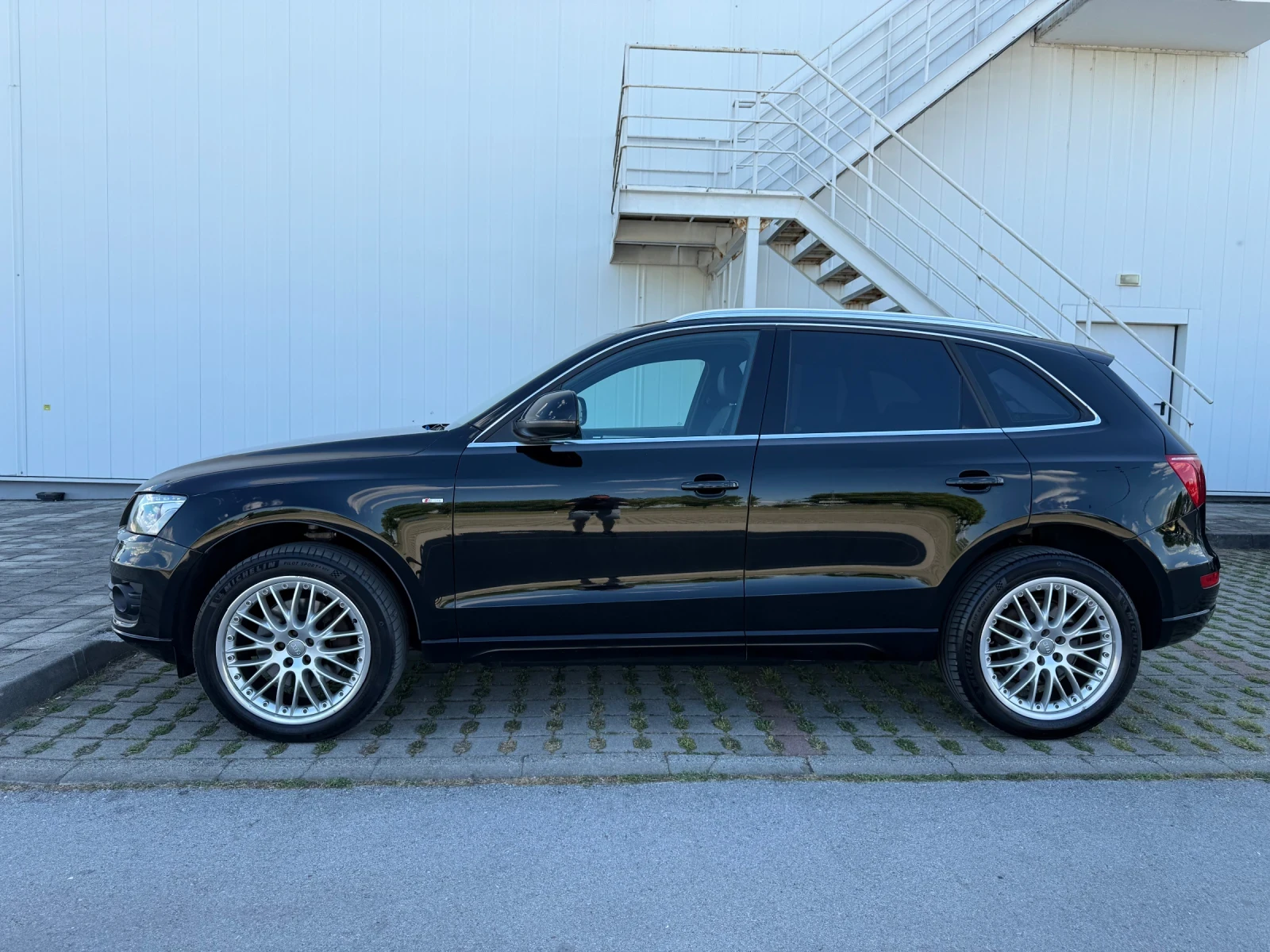 Audi Q5 3.0TDI QUATTRO S-LINE, снимка 2 - Автомобили и джипове - 54931386